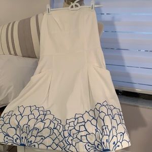 Dress strapless  very pretty Lilly Pulitzer sz 4